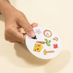 ASMODEE Dobble Classic Kaartspel 13 ASMODEE Dobble Classic Kaartspel -Bordspellen 2010004e