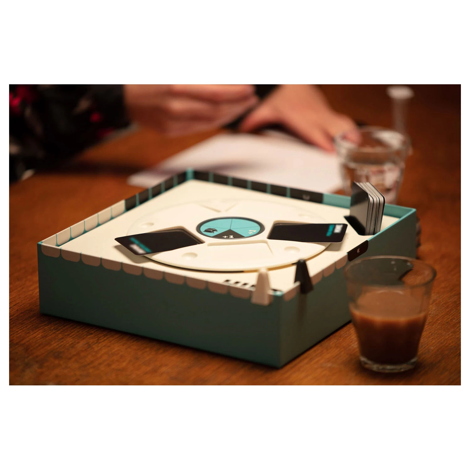 ASMODEE Partyspel Hint 8 ASMODEE Partyspel Hint - Afbeelding 6