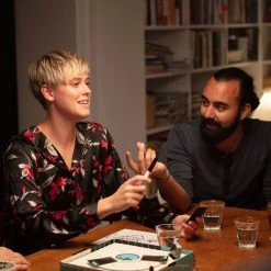 ASMODEE Partyspel Hint 20 ASMODEE Partyspel Hint -Bordspellen 2010052i